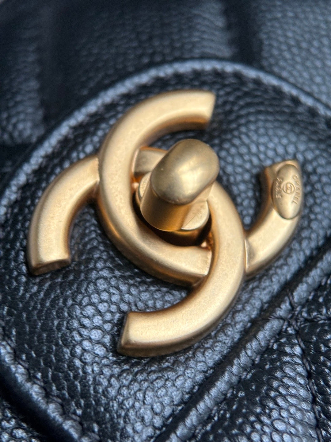 CHANEL-25B Handle BAG golden/sliver