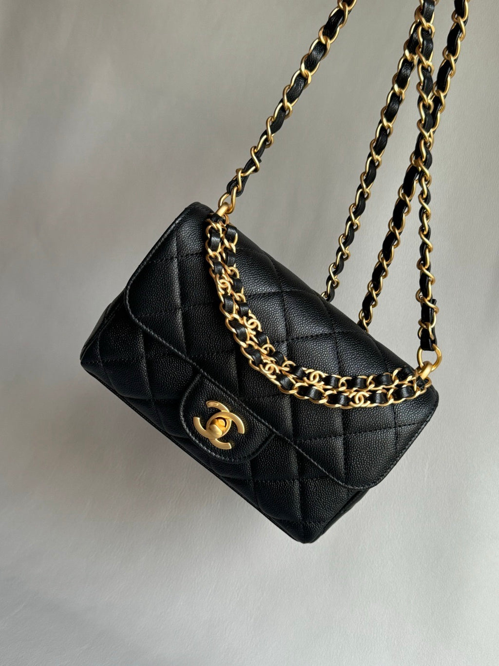 CHANEL-25B Handle BAG golden/sliver