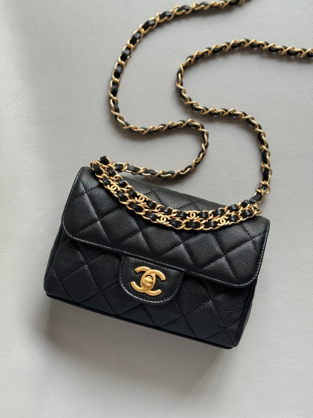 CHANEL-25B Handle BAG golden/sliver