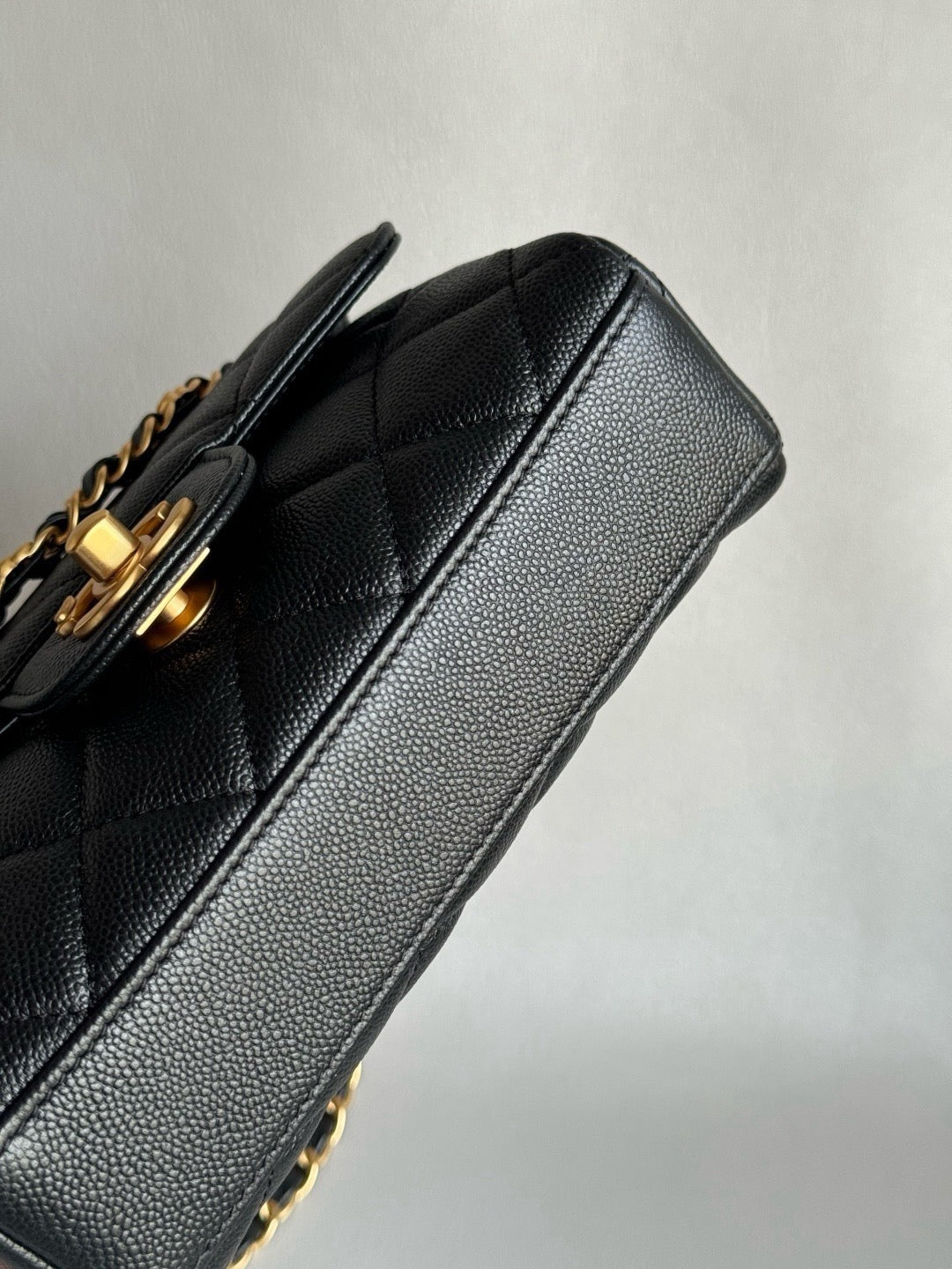 CHANEL-25K Double Flap bag golden/sliver