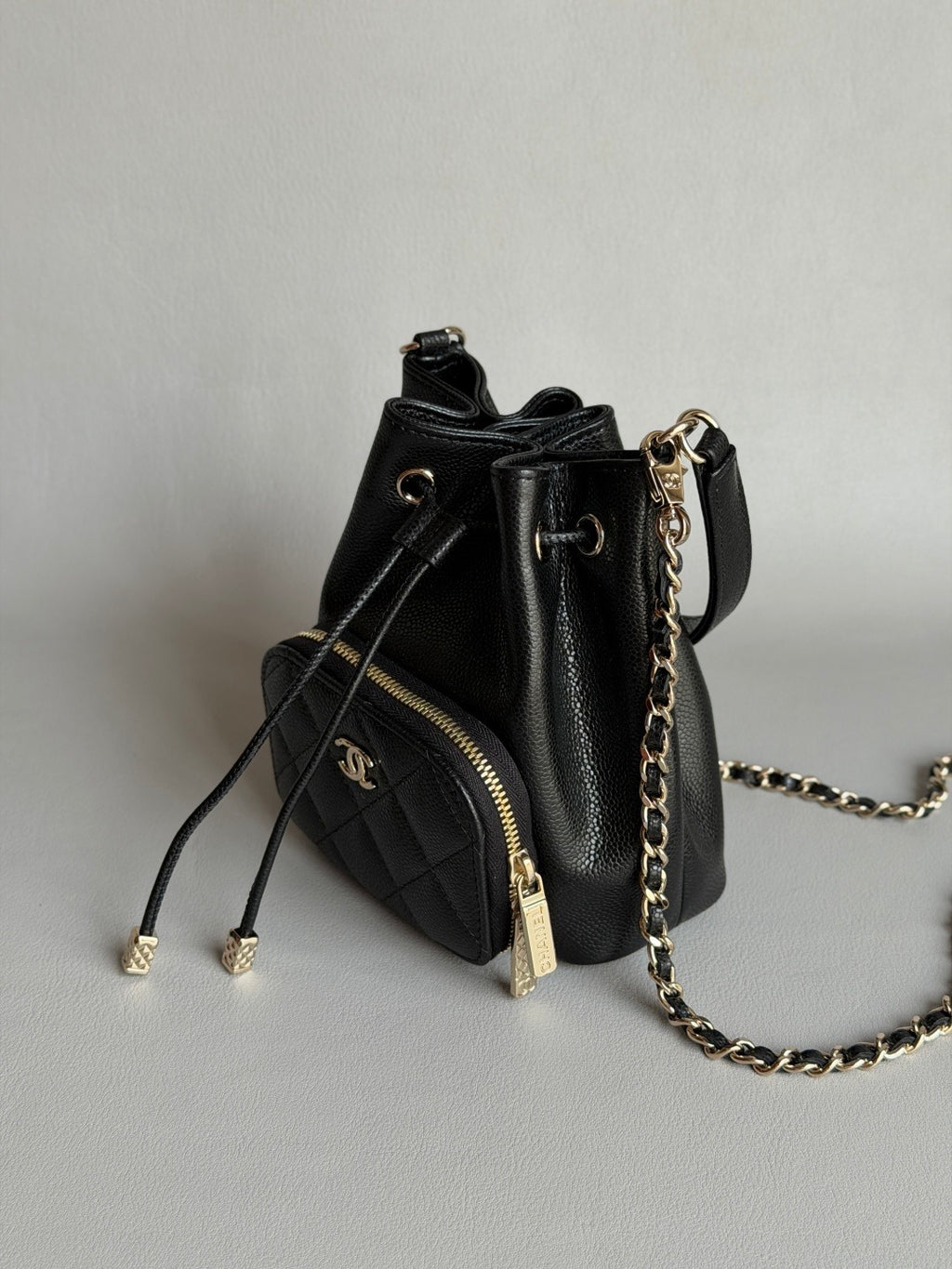 CHANEL-25B SMALL HOBO golden/sliver