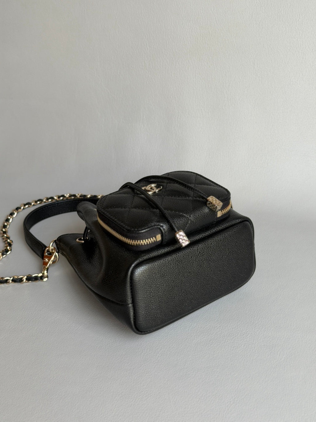 CHANEL-25B SMALL HOBO golden/sliver