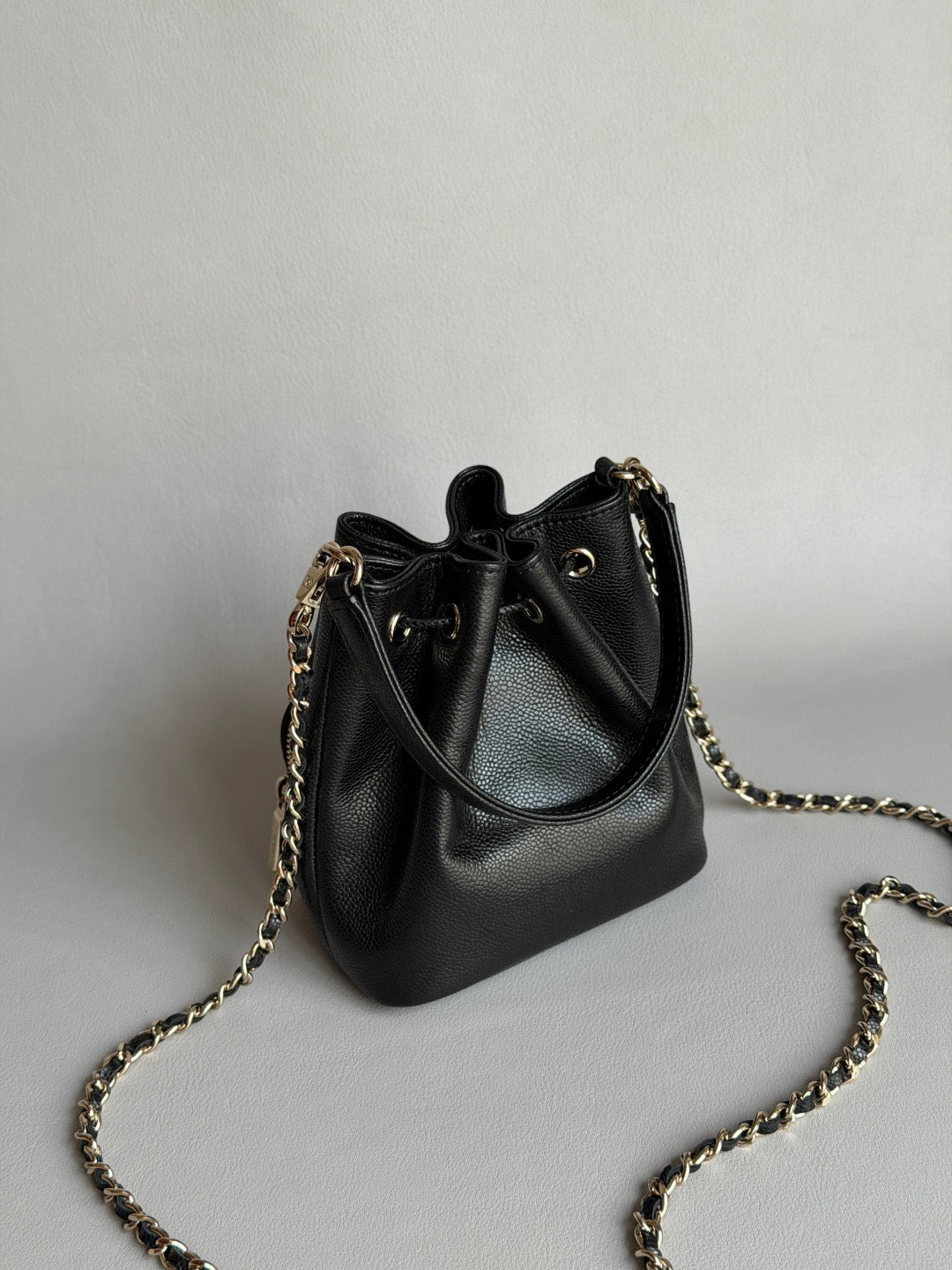 CHANEL-25B SMALL HOBO golden/sliver