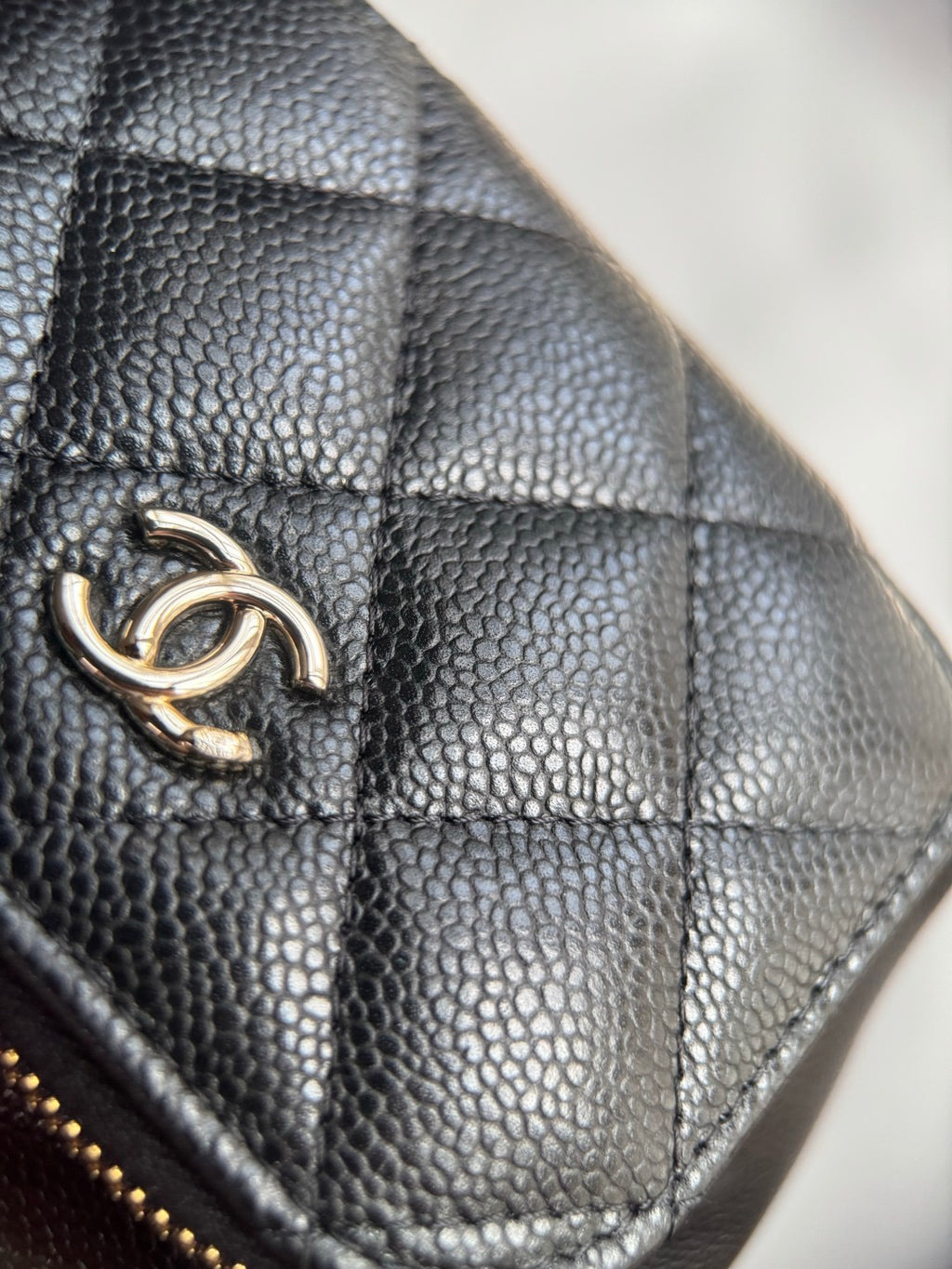 CHANEL-25B SMALL HOBO golden/sliver