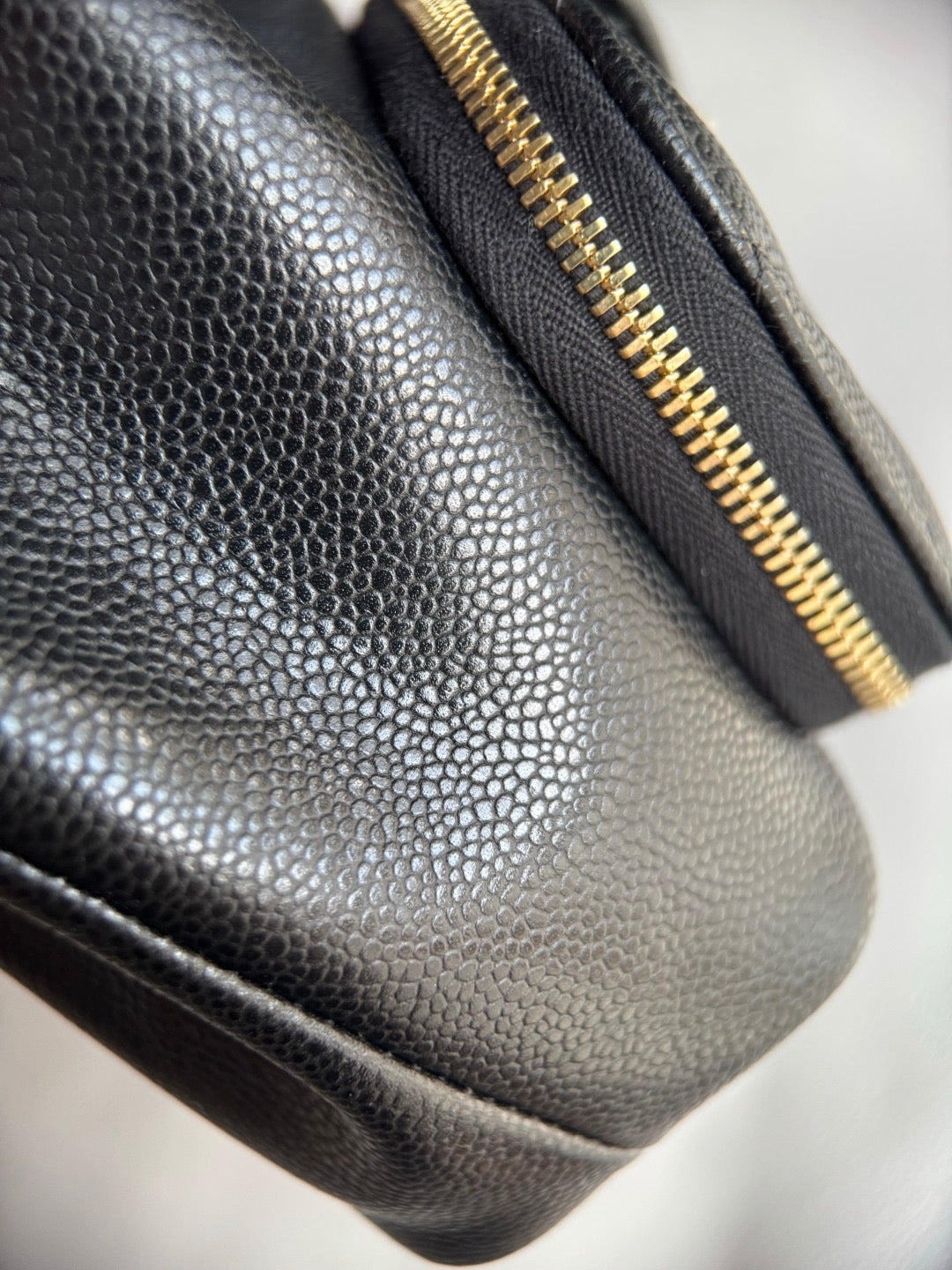 CHANEL-25B SMALL HOBO golden/sliver