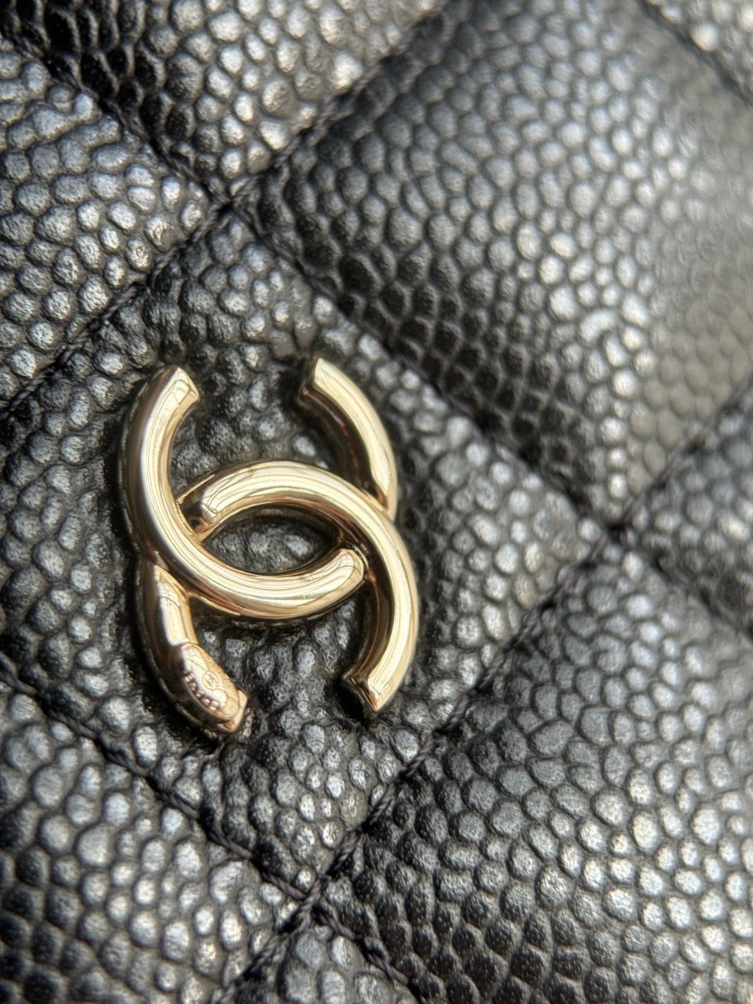 CHANEL-25B SMALL HOBO golden/sliver