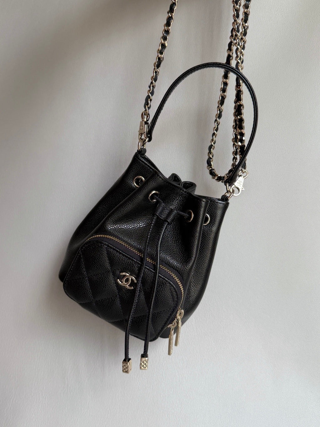 CHANEL-25B SMALL HOBO golden/sliver