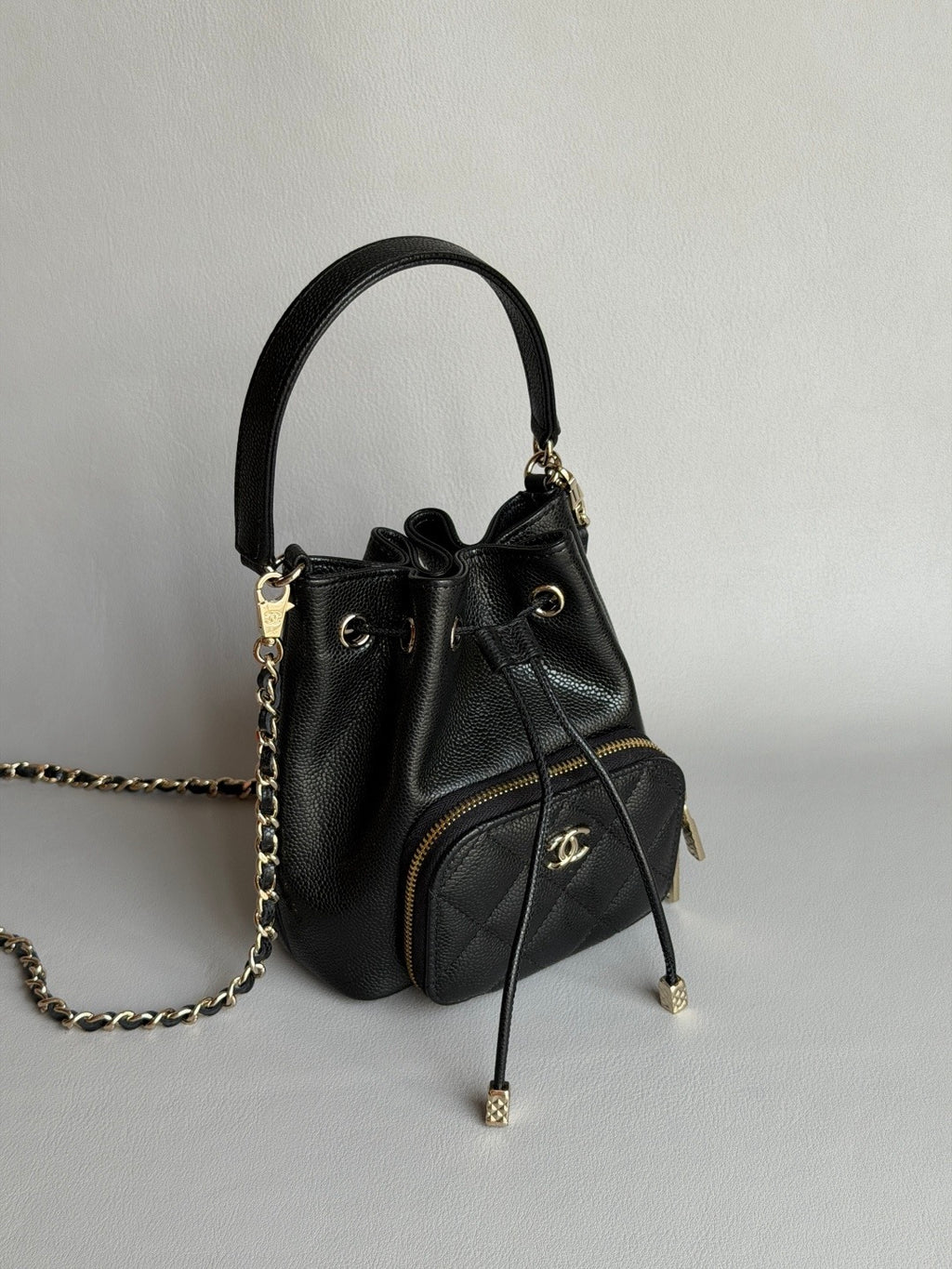 CHANEL-25B SMALL HOBO golden/sliver