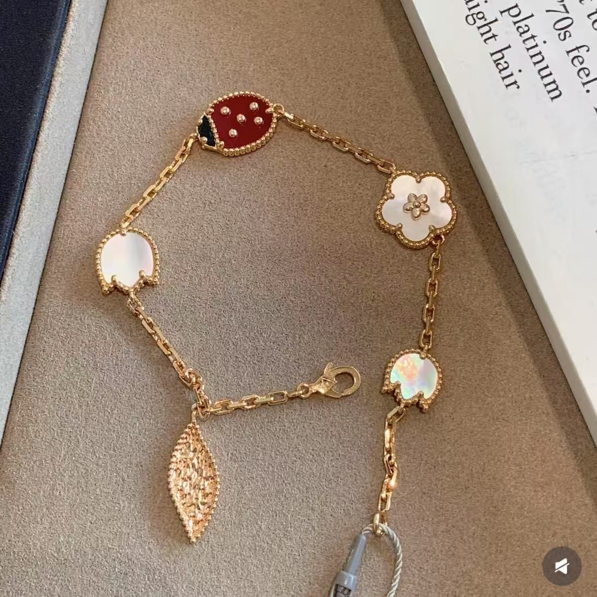 Red ladybug bracelet, seven-star ladybug bracelet, female animal style, niche light luxury bracelet