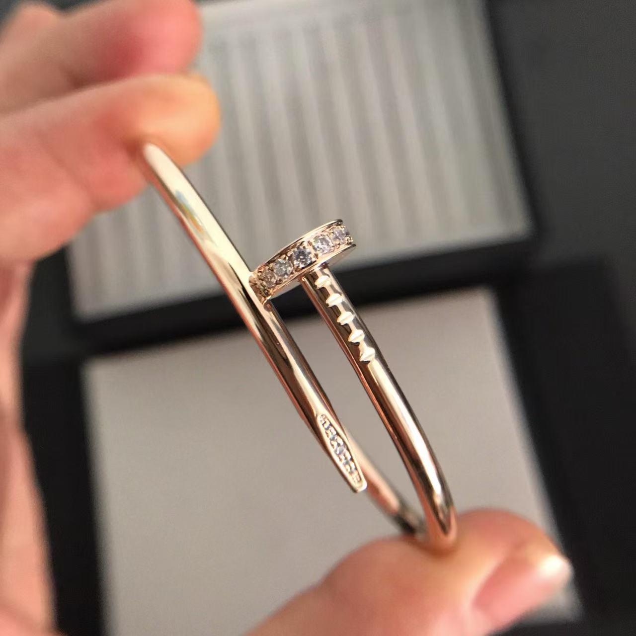 French retro shiny classic bracelet high-end light luxury bracelet