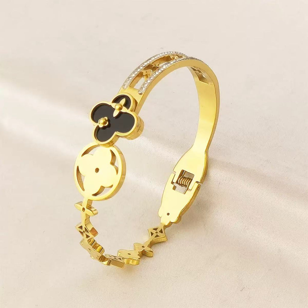 Fashionable four-leaf clover bracelet, women's spring bracelet