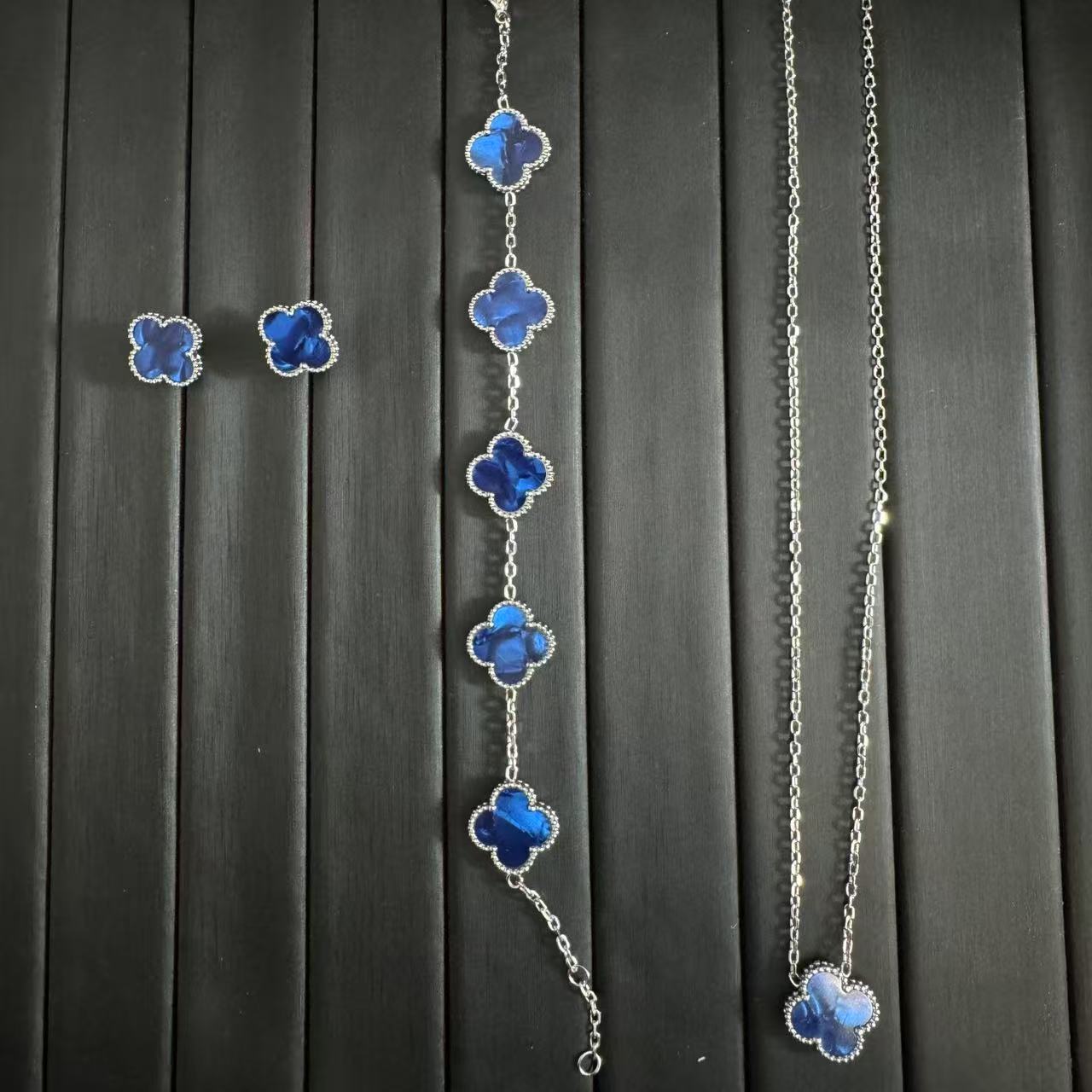 New blue double-sided four-leaf clover five-flower bracelet for women's diy light luxury four-leaf clover titanium steel jewelry