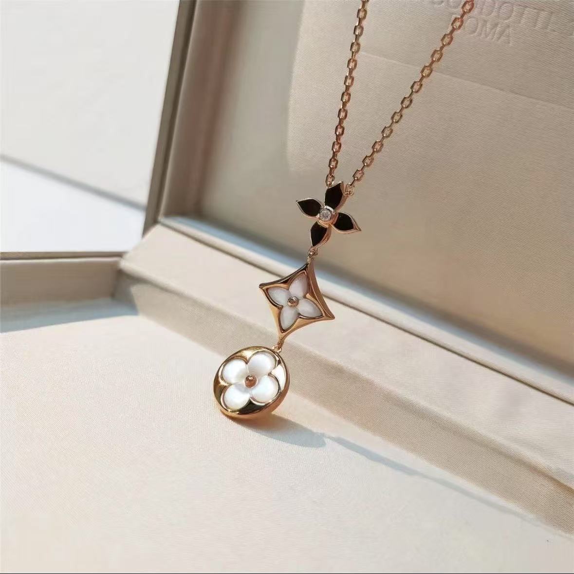 This fashionable mother-of-pearl titanium steel necklace is a niche design for women, versatile and never fades