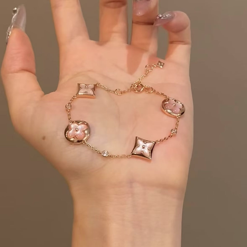 Diamond-shaped white mother-of-white light luxury versatile high-end bracelet