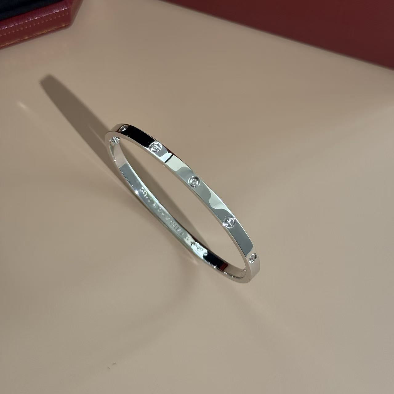 New titanium steel bracelet with snap nails, stainless steel wristband and diamond version