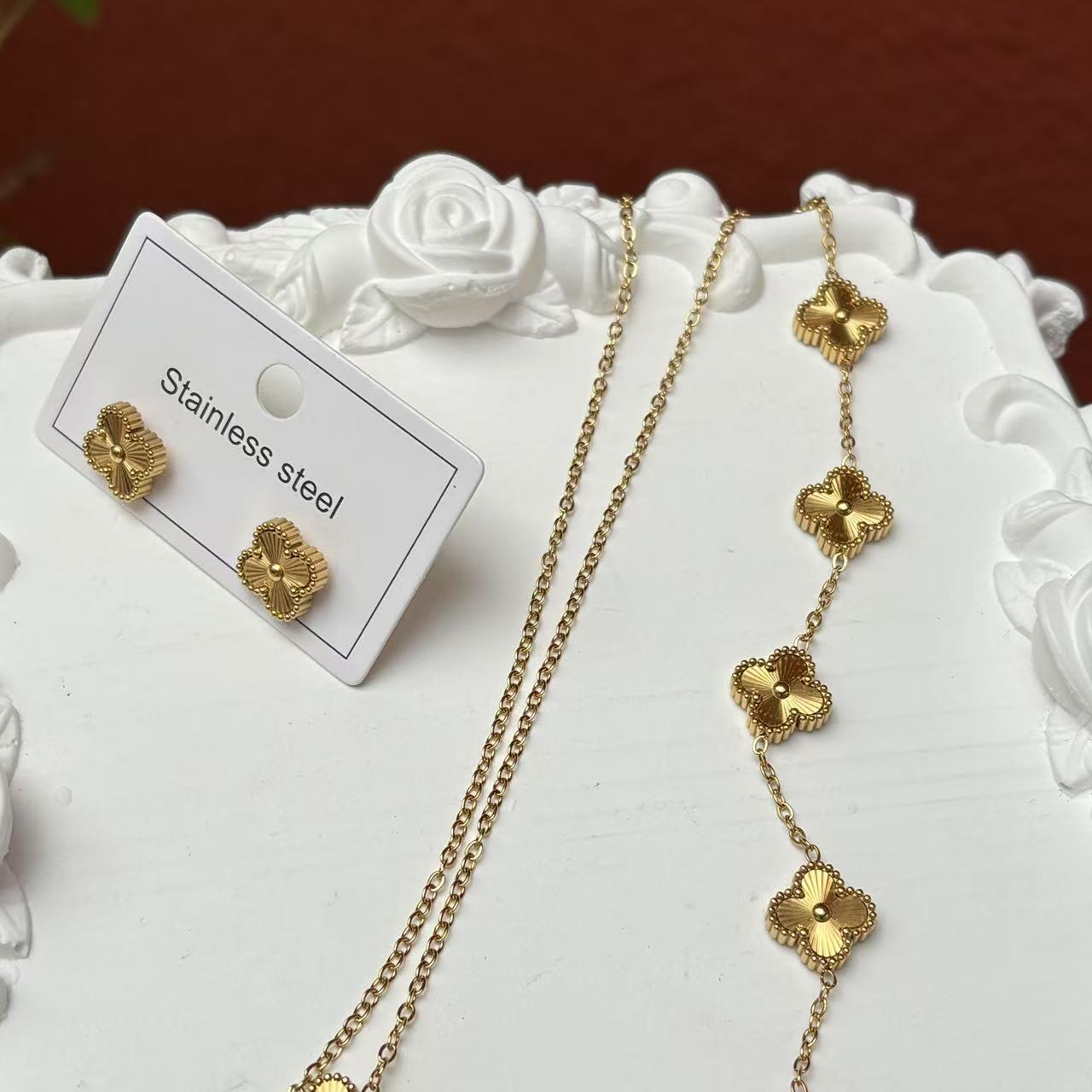 New golden double-sided four-leaf clover five-flower set for women's diy light luxury four-leaf clover titanium steel jewelry