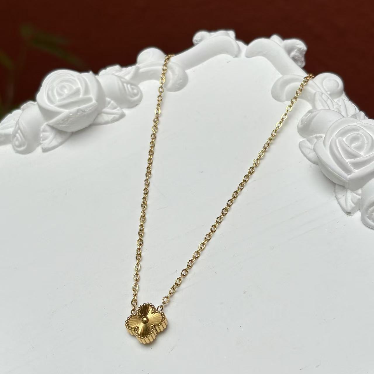 New golden double-sided four-leaf clover five-flower set for women's diy light luxury four-leaf clover titanium steel jewelry