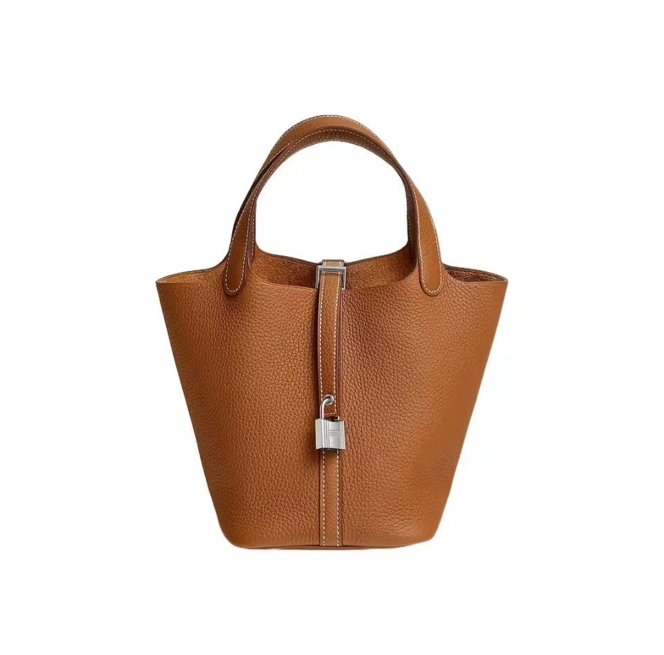 picotin-Taurillon Clemence