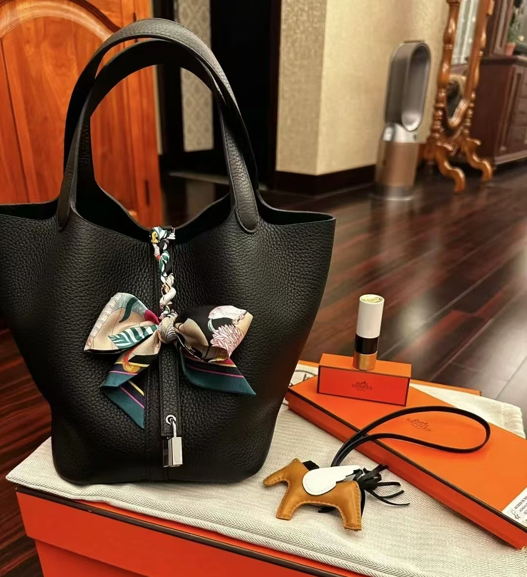 picotin lock-maurice