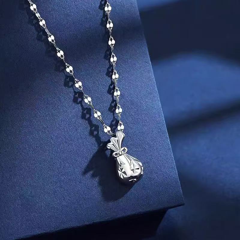 FENG SHUI - 18 S999 sterling silver vintage charm bag necklace Lady Lucky Money bag clavicle chain Ethnic style National style sweater chain