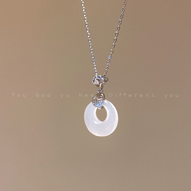 FENG SHUI - 20 New Chinese peace button pendant necklace women's light luxury high-grade sense clavicle chain