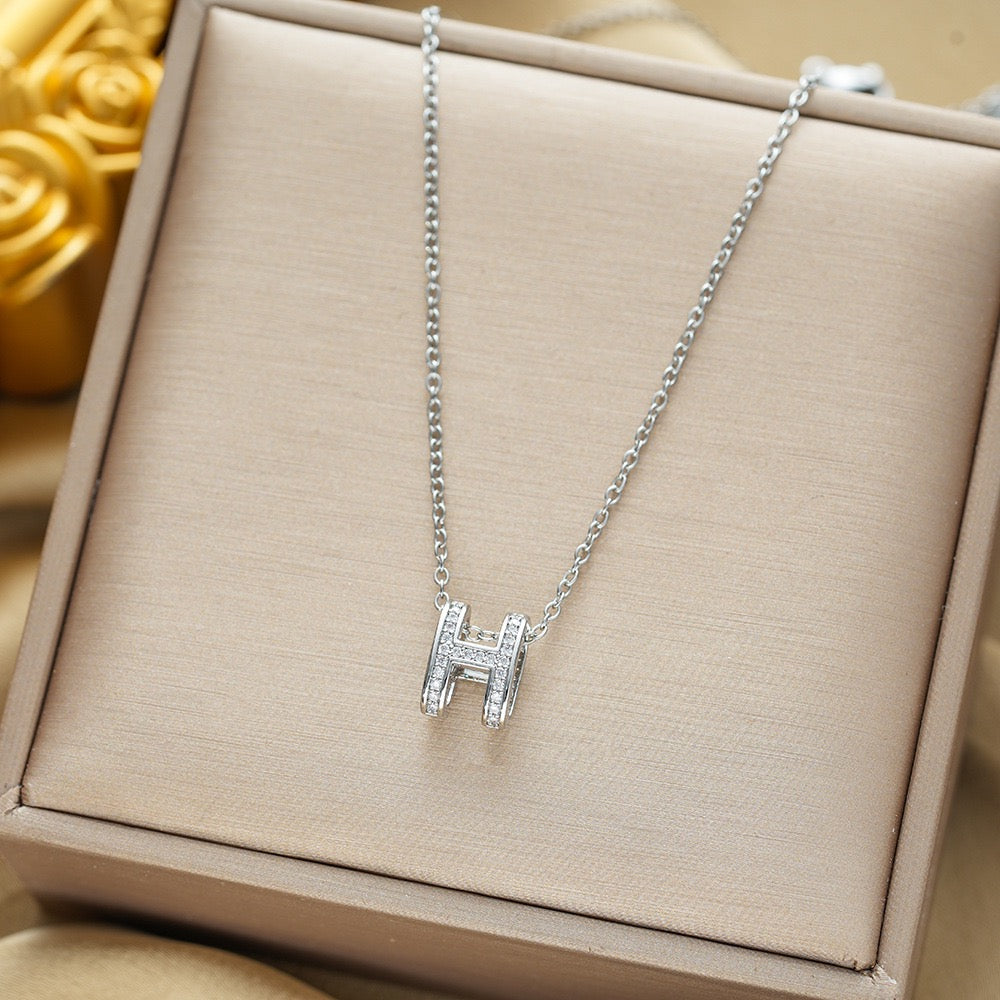 FENG SHUI - 21 Letter H full diamond necklace cold wind niche design sense simple collarbone chain