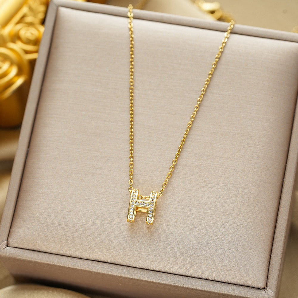 FENG SHUI - 21 Letter H full diamond necklace cold wind niche design sense simple collarbone chain