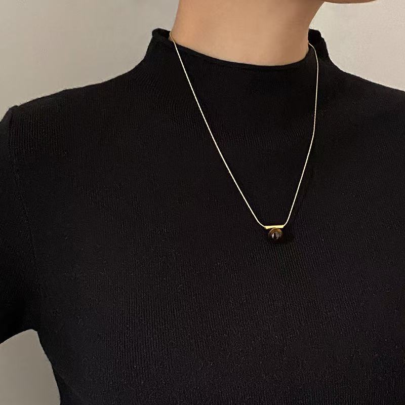FENG SHUI - 25 Maillard a word niche high-grade sense tiger eye stone necklace autumn and winter new collarbone sweater chain