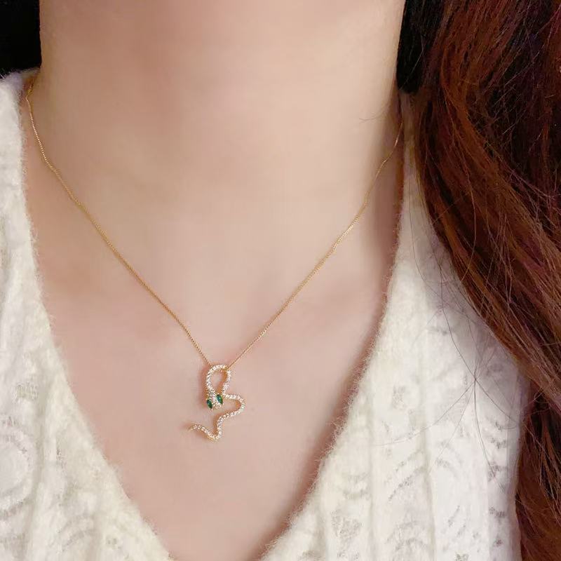FENG SHUI - 29 2025 new zircon snake necklace personality fashion unique sweet cool all senior sense clavicle chain