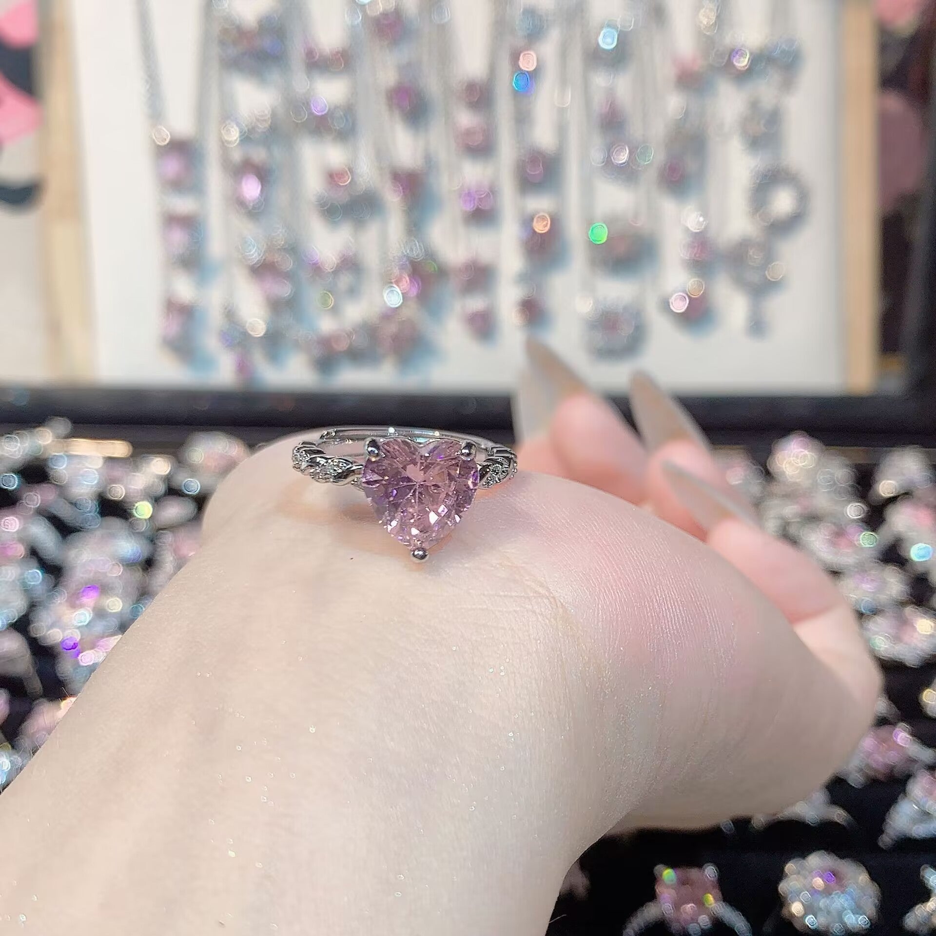 FENG SHUI - 32 Explosive high carbon diamond high quality ultra flash cherry blossom powder zirconium female ring collection advanced design sense ring