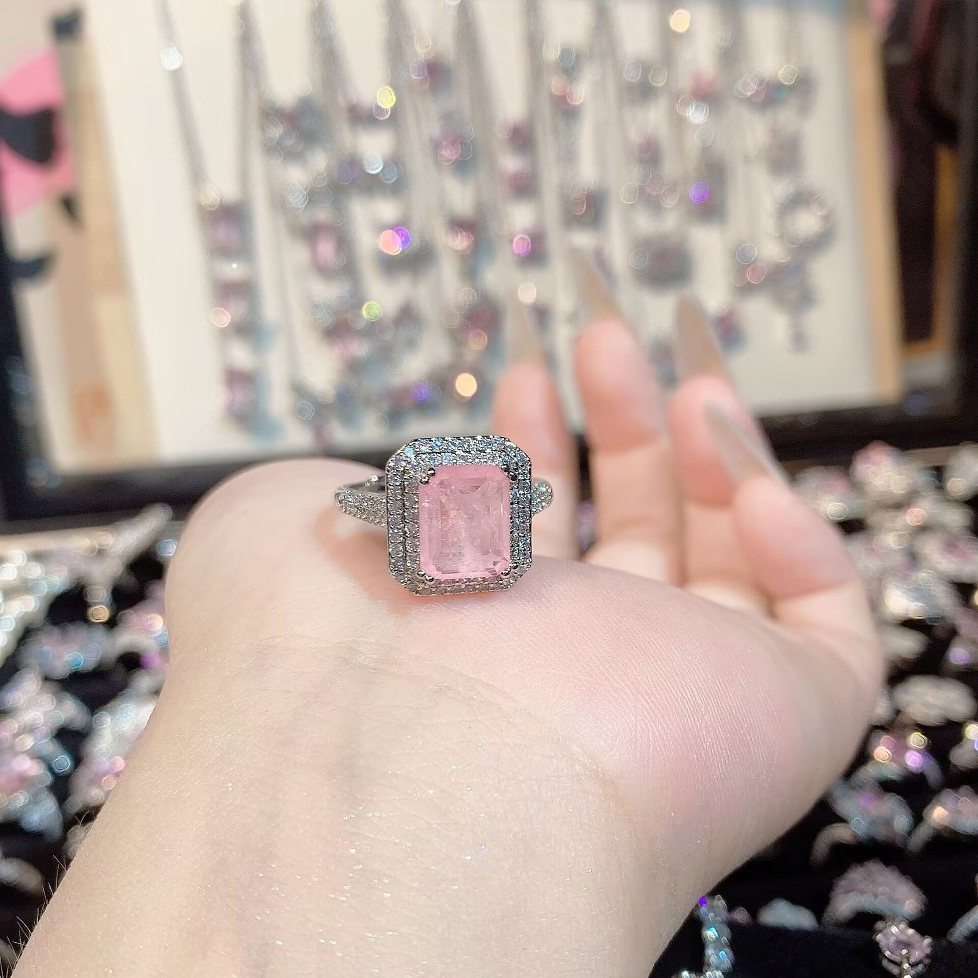 FENG SHUI - 32 Explosive high carbon diamond high quality ultra flash cherry blossom powder zirconium female ring collection advanced design sense ring