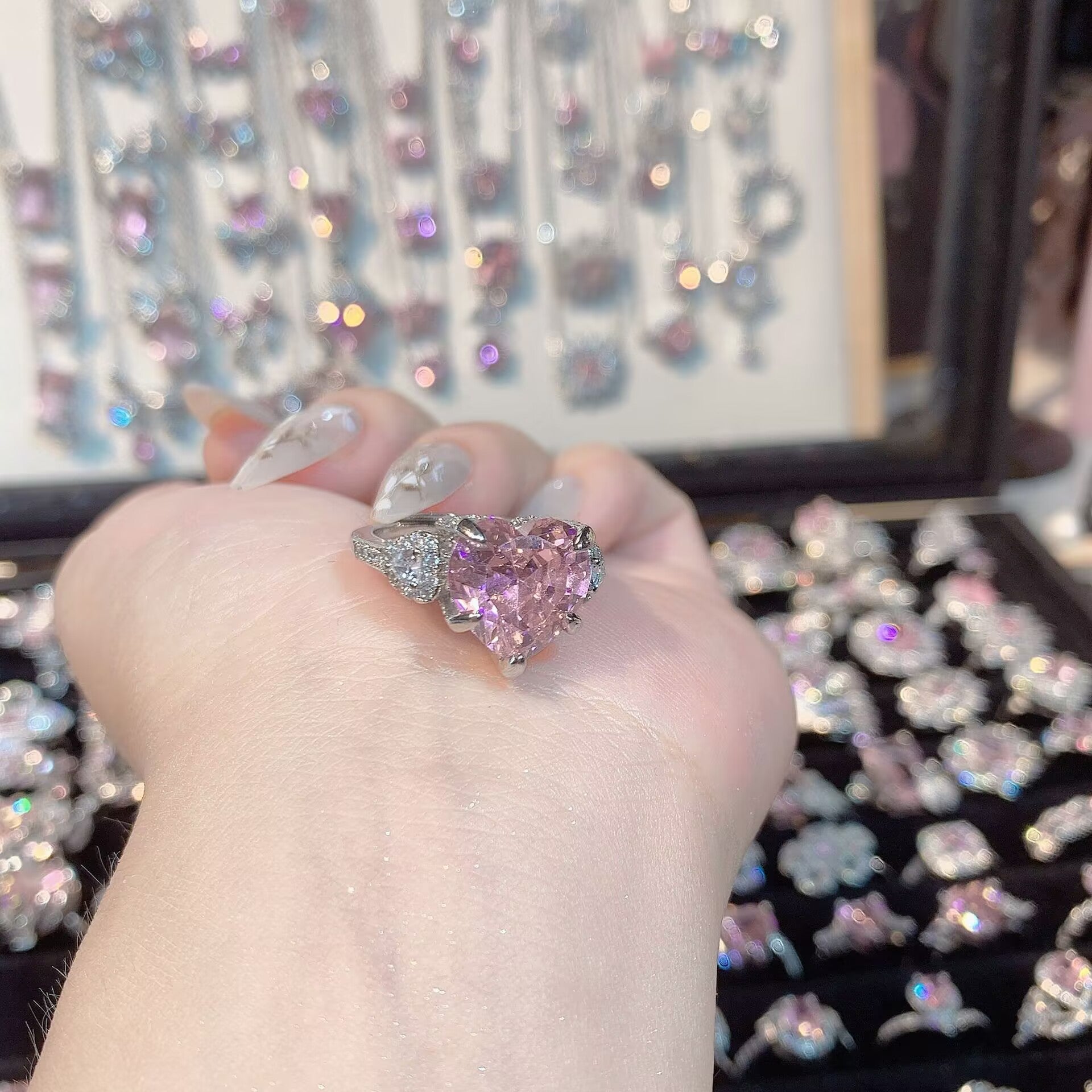 FENG SHUI - 32 Explosive high carbon diamond high quality ultra flash cherry blossom powder zirconium female ring collection advanced design sense ring