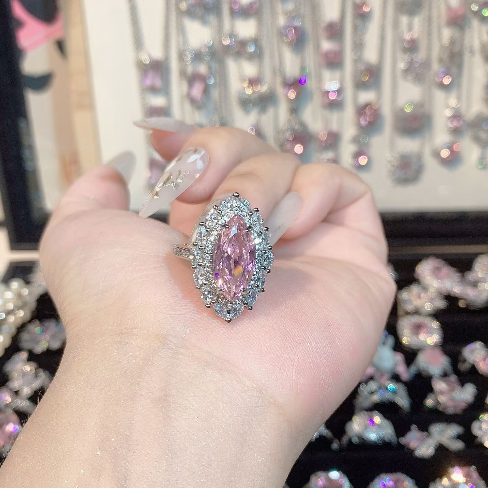 FENG SHUI - 32 Explosive high carbon diamond high quality ultra flash cherry blossom powder zirconium female ring collection advanced design sense ring