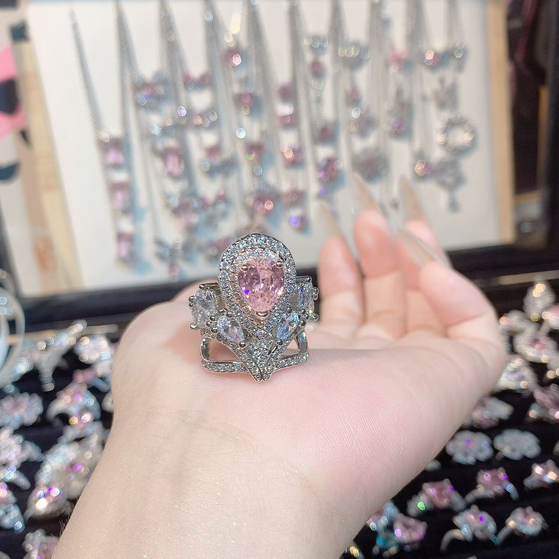 FENG SHUI - 32 Explosive high carbon diamond high quality ultra flash cherry blossom powder zirconium female ring collection advanced design sense ring