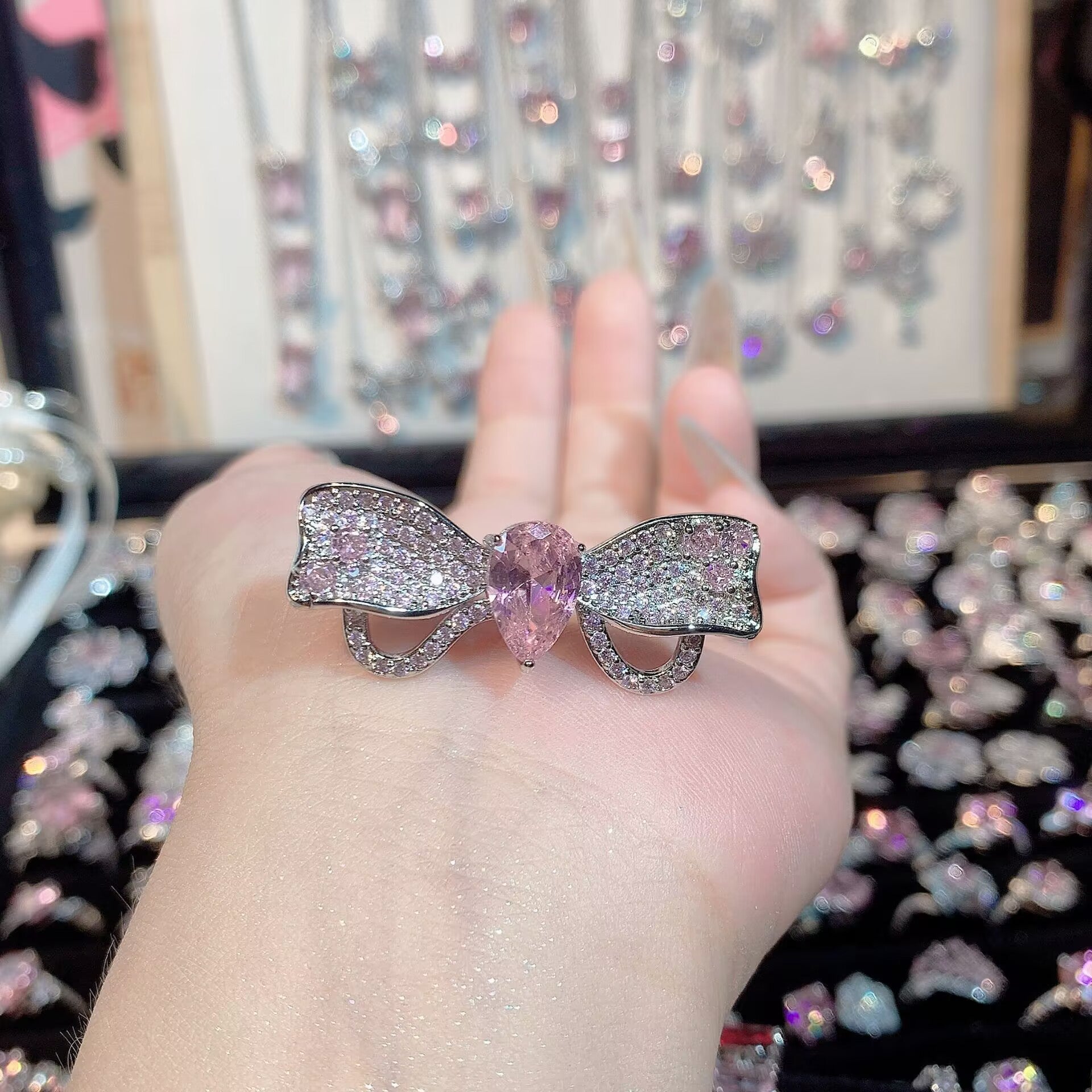 FENG SHUI - 32 Explosive high carbon diamond high quality ultra flash cherry blossom powder zirconium female ring collection advanced design sense ring