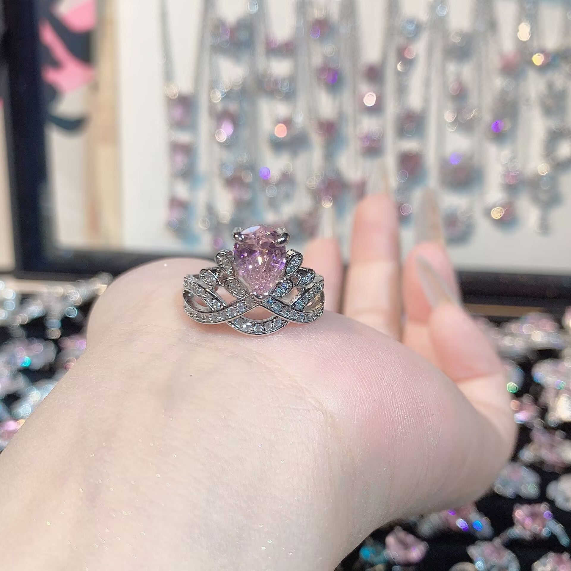 FENG SHUI - 32 Explosive high carbon diamond high quality ultra flash cherry blossom powder zirconium female ring collection advanced design sense ring