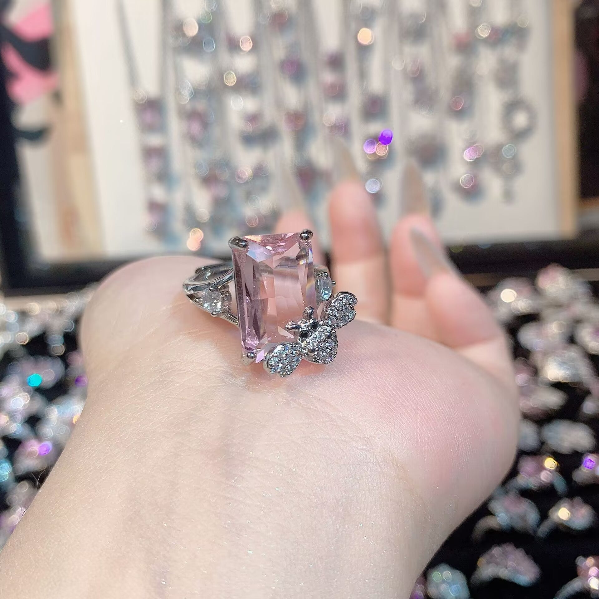 FENG SHUI - 32 Explosive high carbon diamond high quality ultra flash cherry blossom powder zirconium female ring collection advanced design sense ring