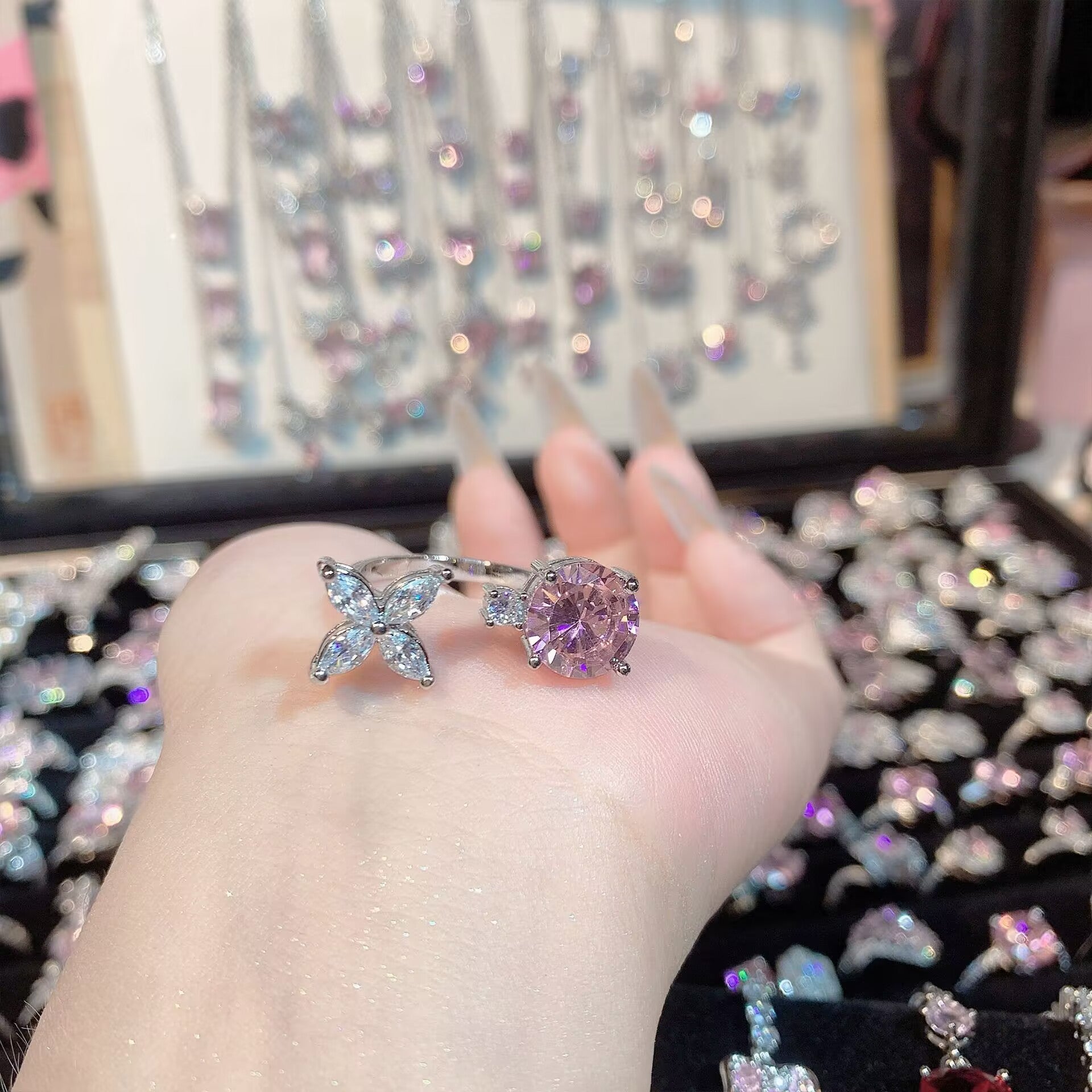 FENG SHUI - 32 Explosive high carbon diamond high quality ultra flash cherry blossom powder zirconium female ring collection advanced design sense ring