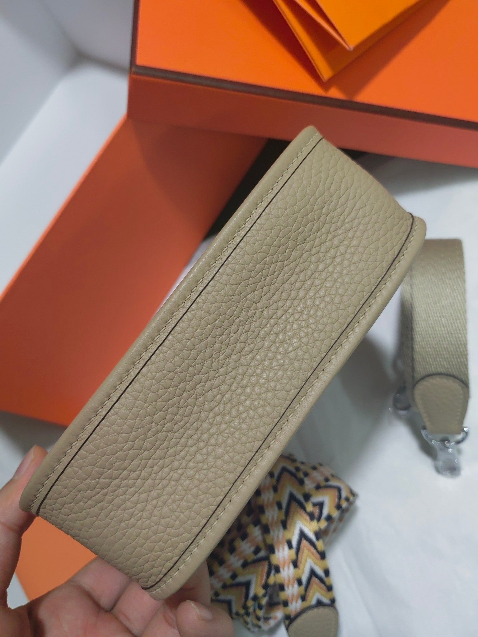 Evelyne mini-Clemence