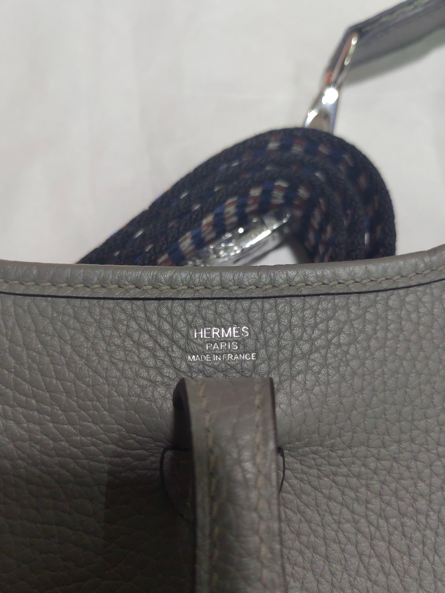 Evelyne mini-Clemence