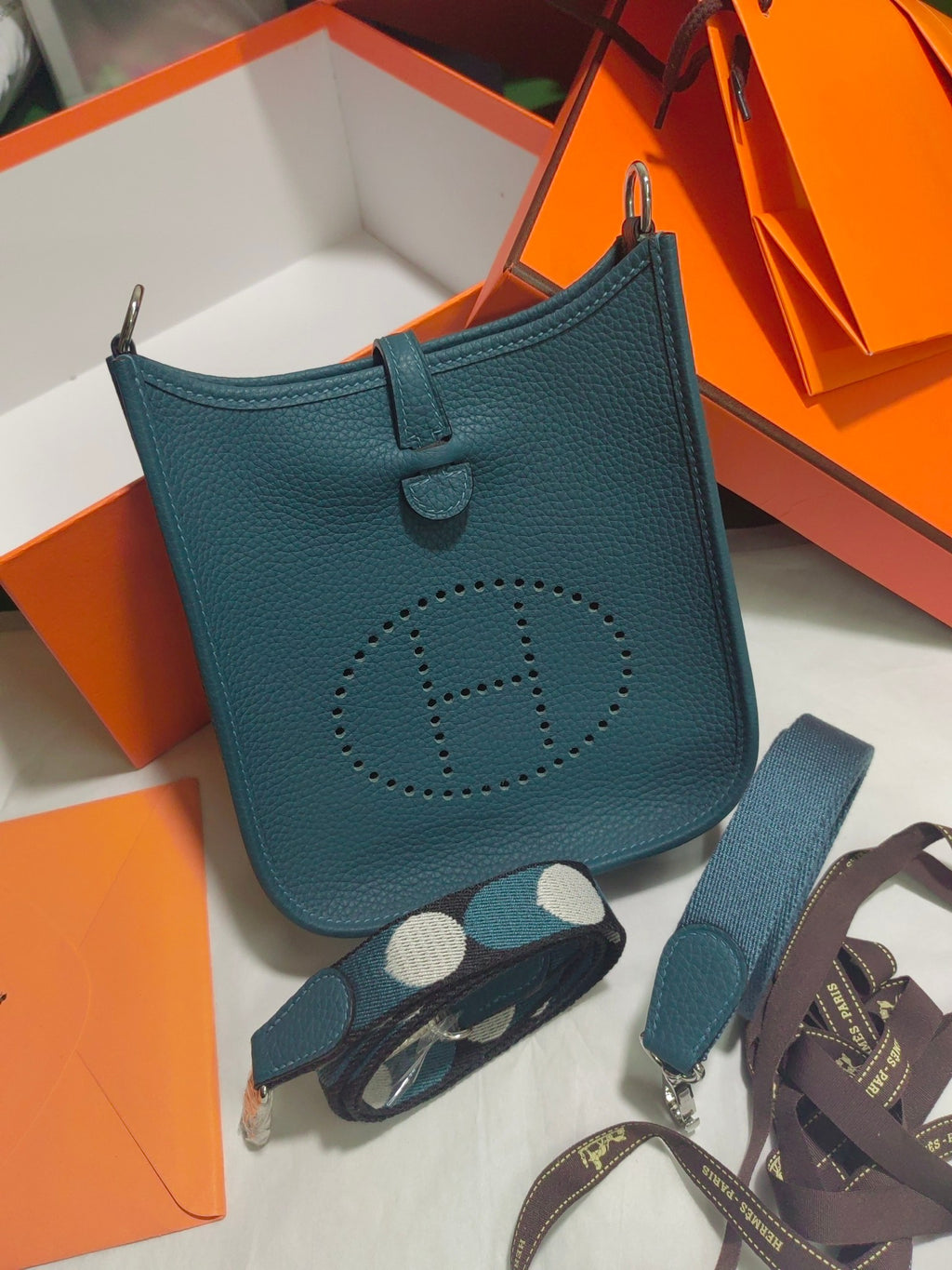 Evelyne mini-Clemence