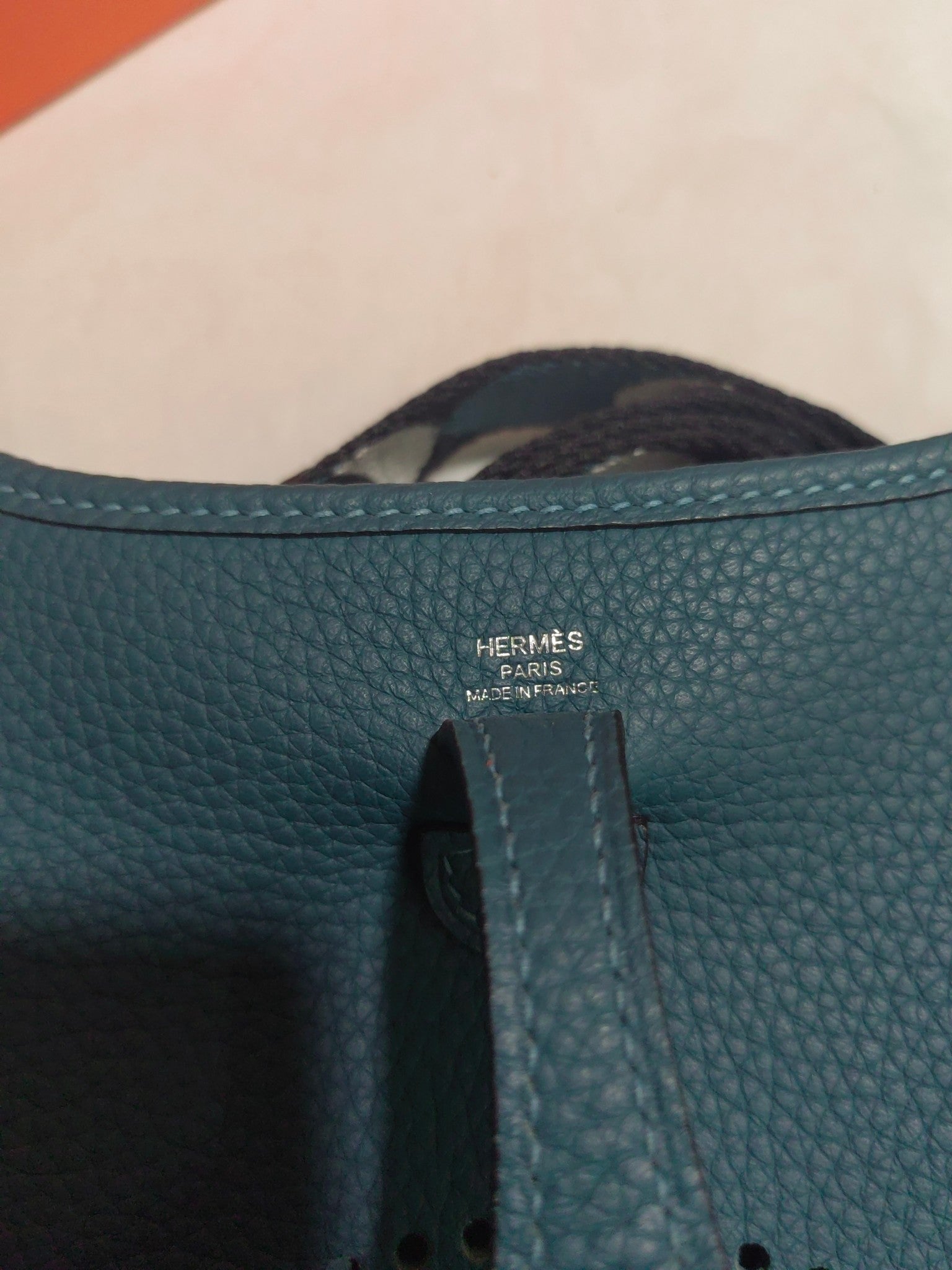 Evelyne mini-Clemence