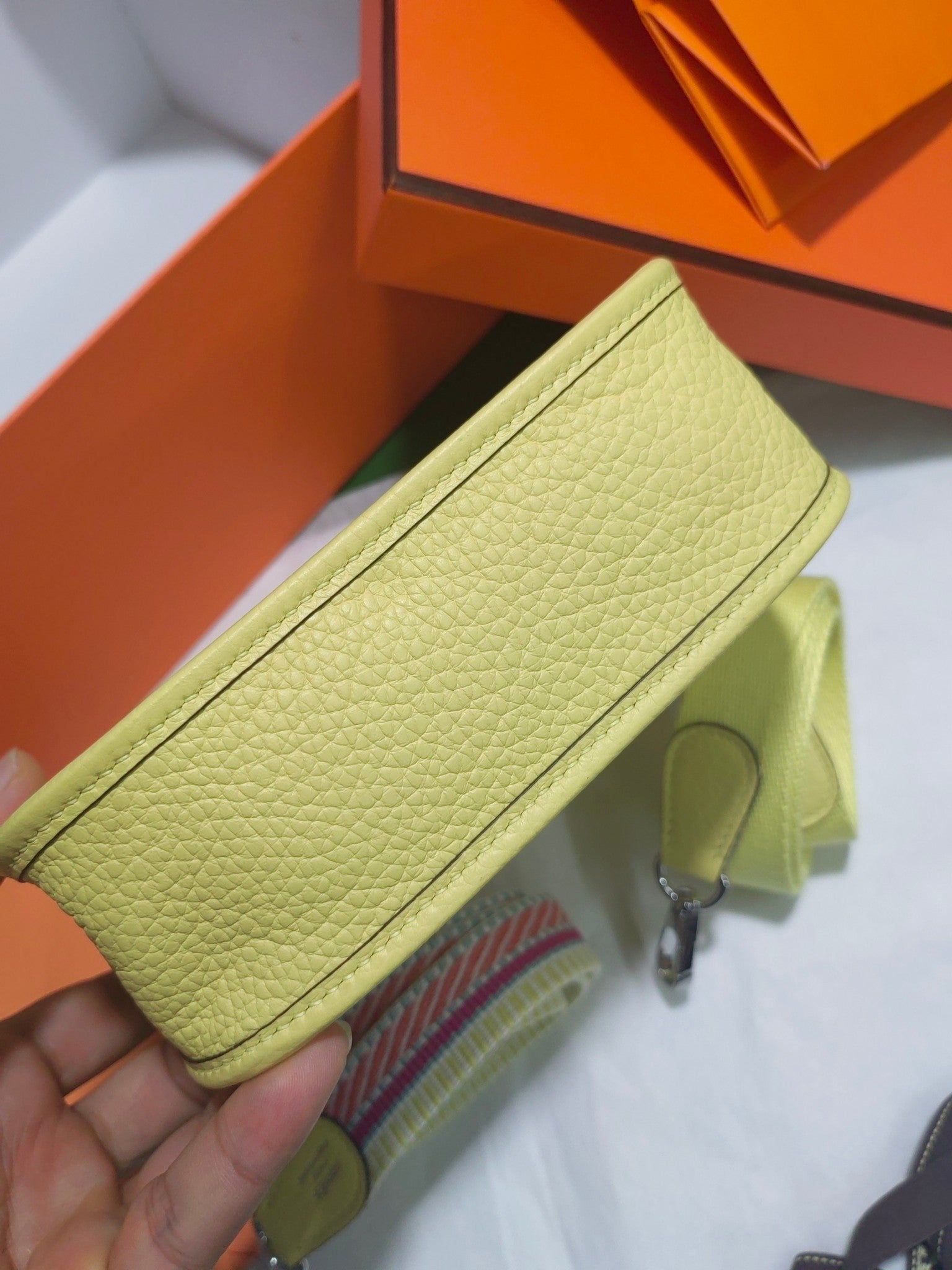 Evelyne mini-Clemence