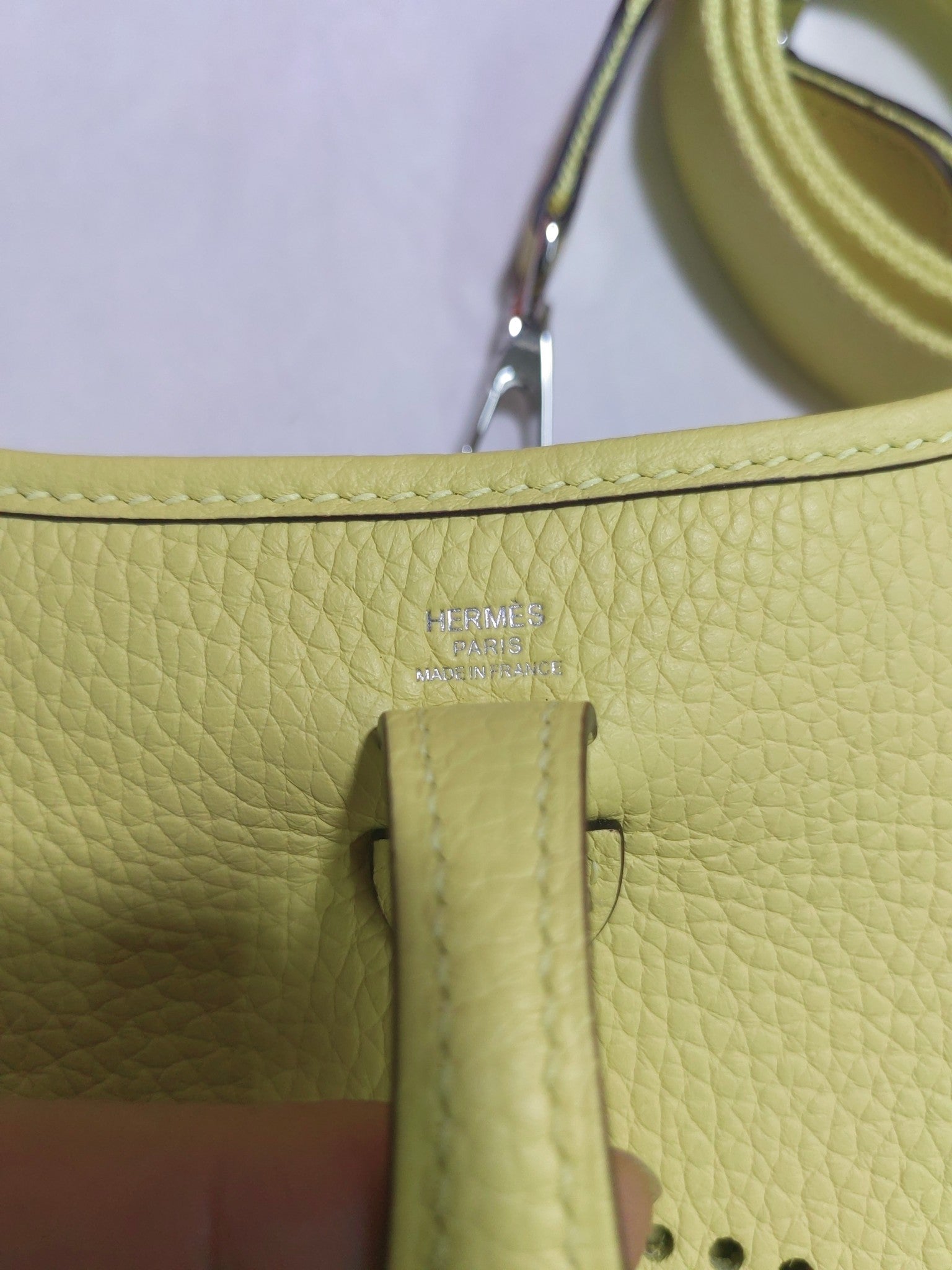 Evelyne mini-Clemence