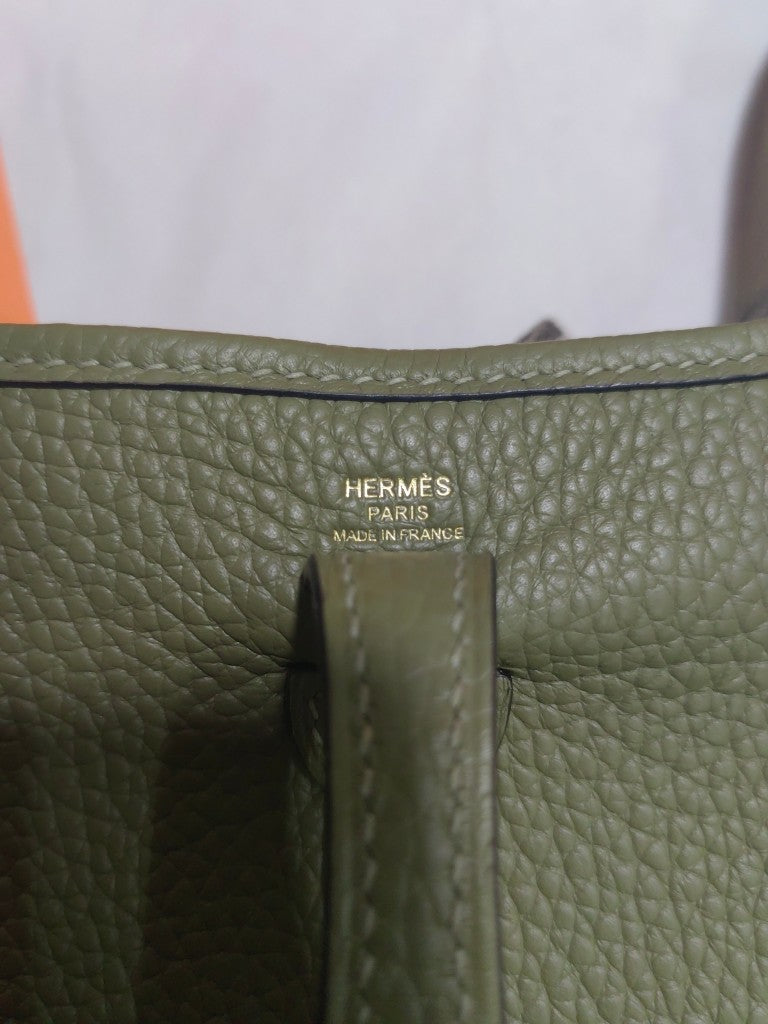 Evelyne mini-Clemence