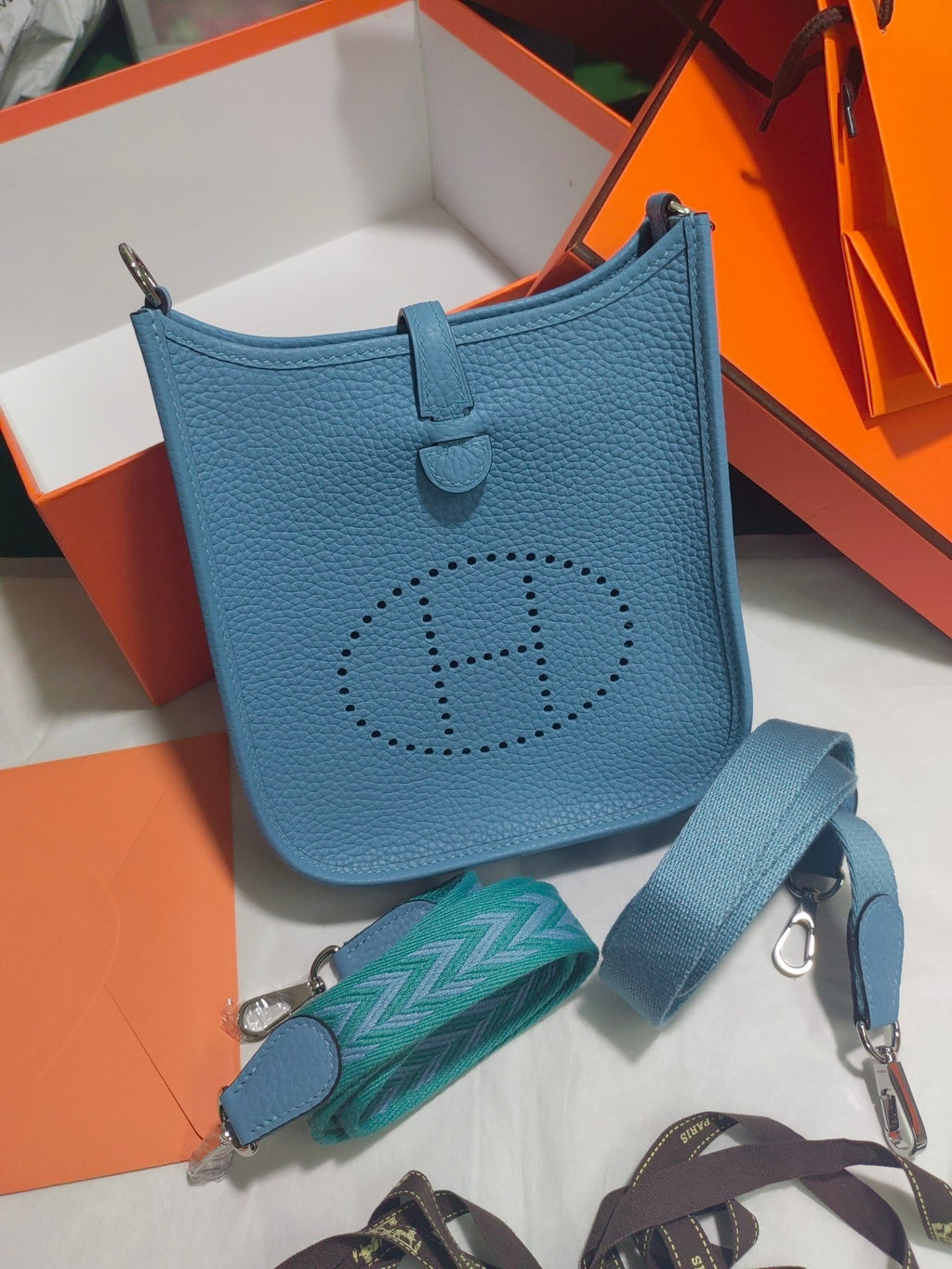 Evelyne mini-Clemence