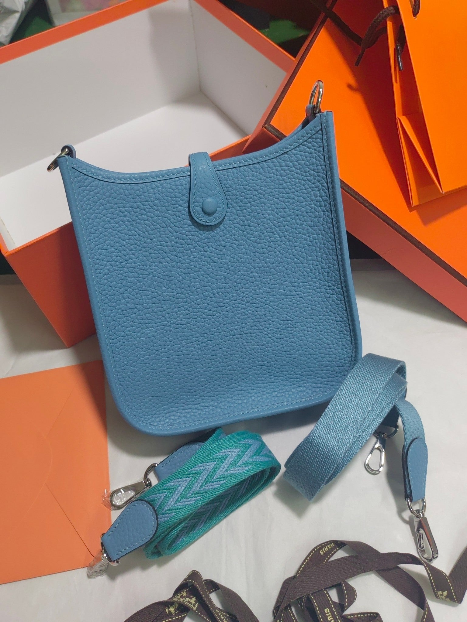 Evelyne mini-Clemence