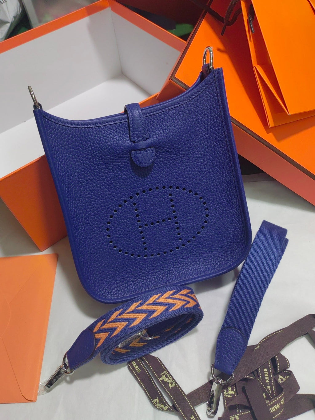 Evelyne mini-Clemence