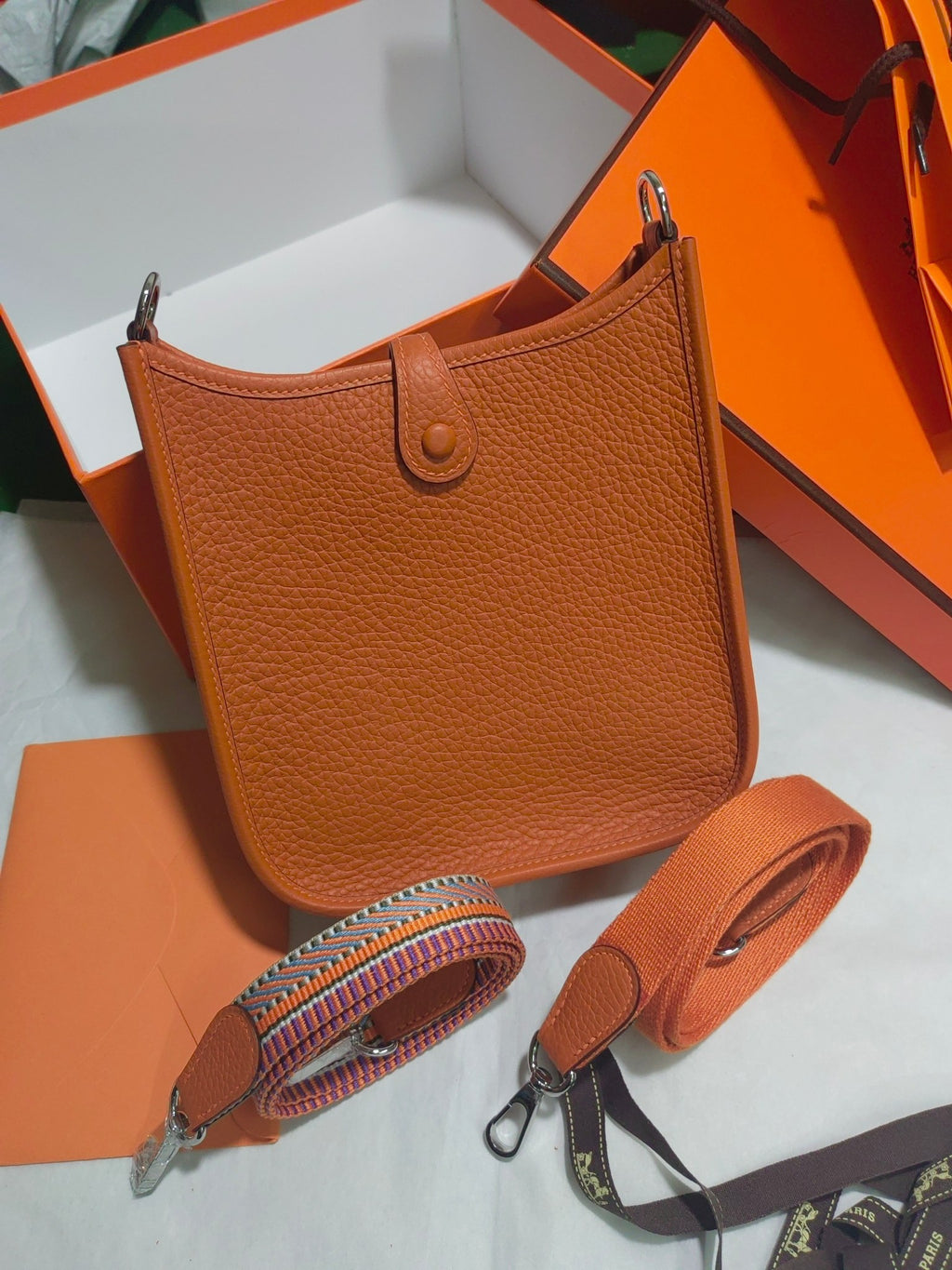 Evelyne mini-Clemence