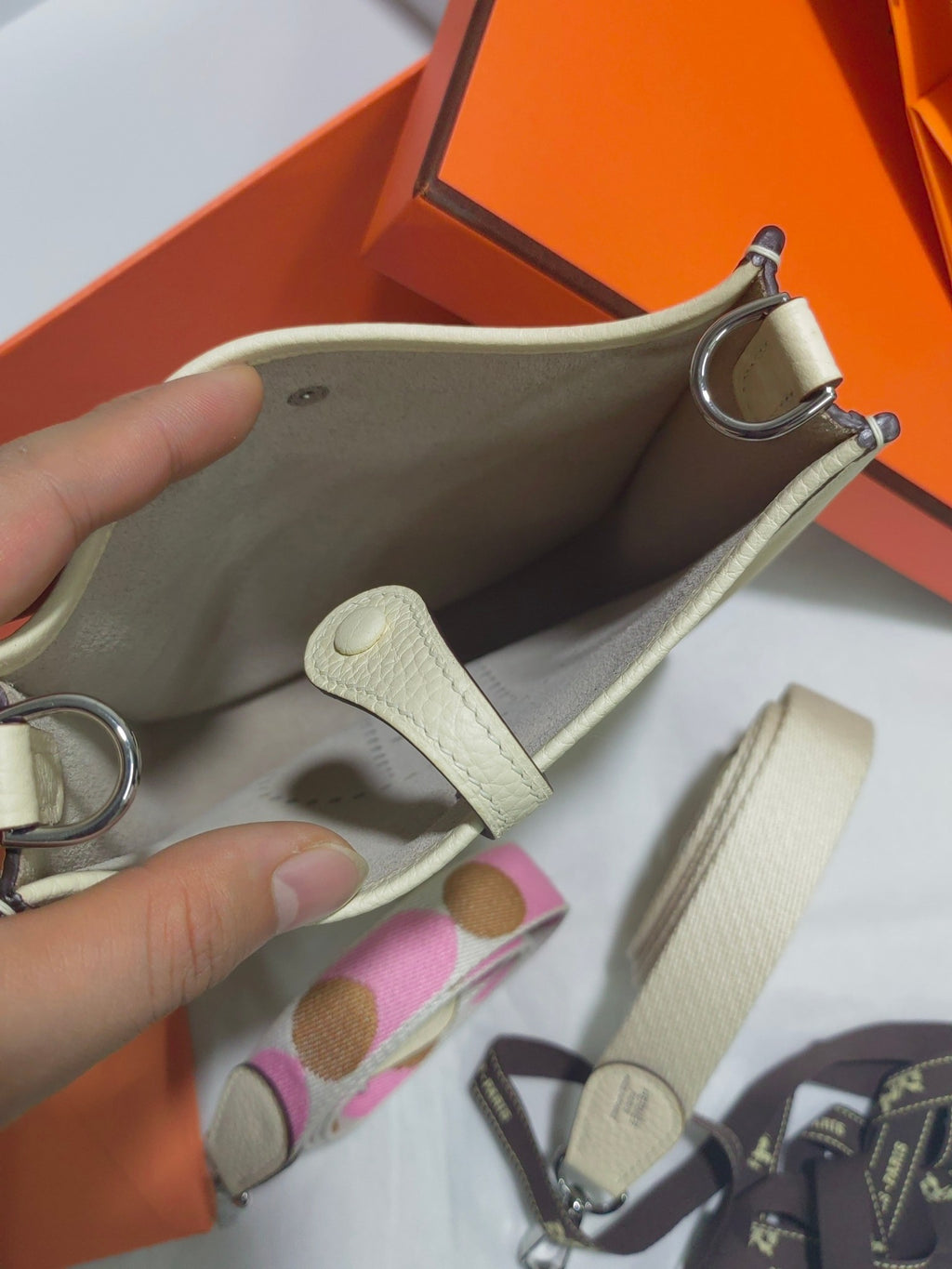 Evelyne mini-Clemence